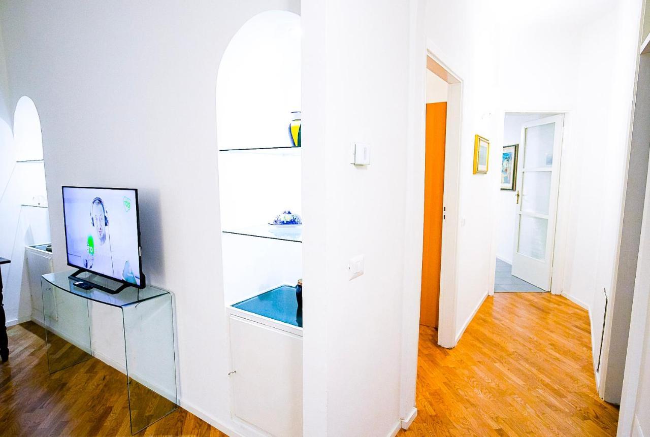 Acacia Firenze - Avocado Apartment ภายนอก รูปภาพ