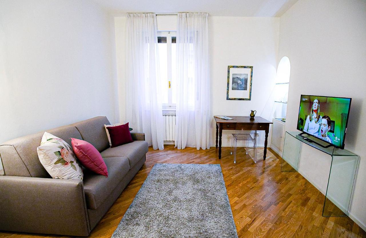 Acacia Firenze - Avocado Apartment ภายนอก รูปภาพ