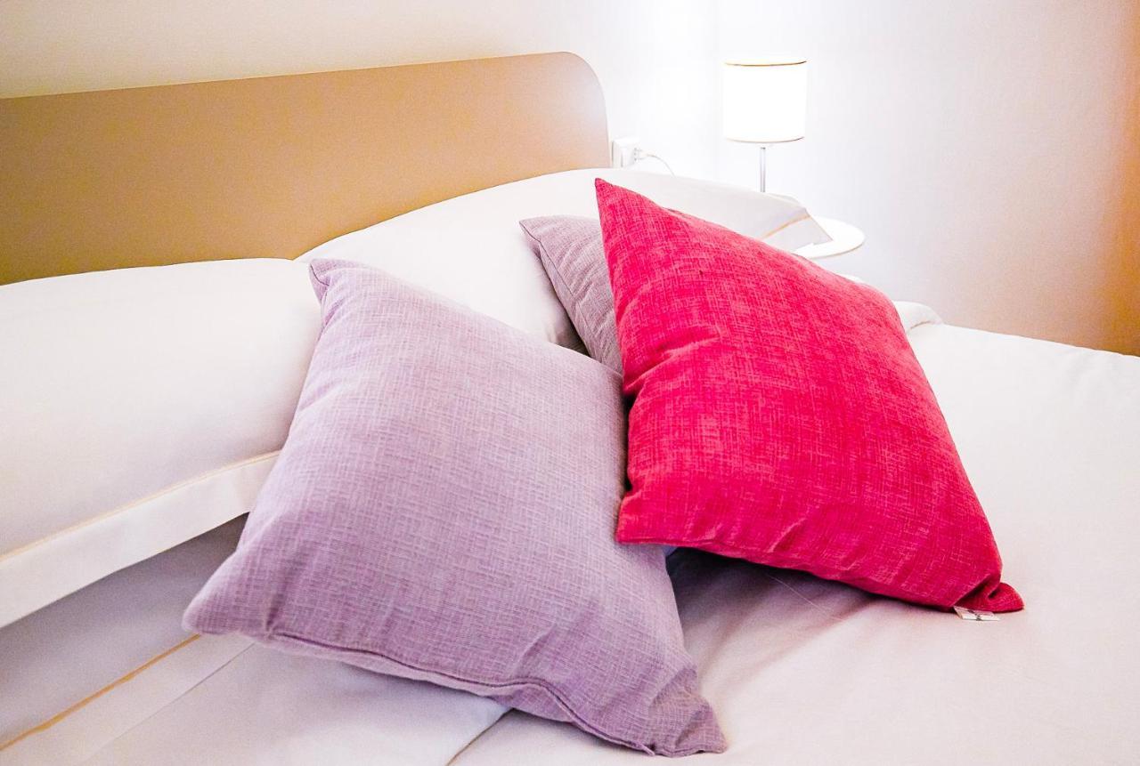 Acacia Firenze - Avocado Apartment ภายนอก รูปภาพ